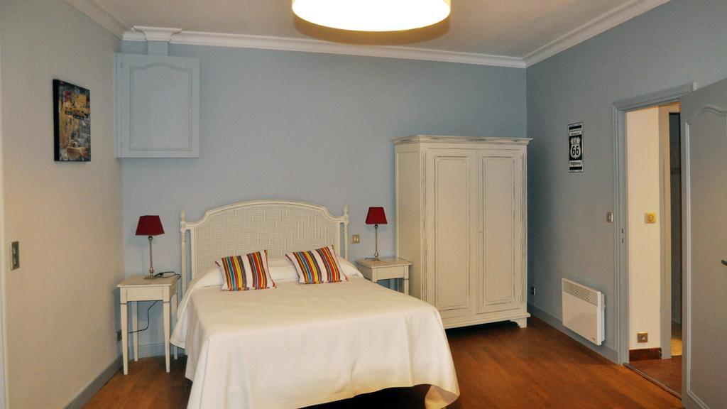 Auberge Des Platanes La Roque-Gageac Rum bild